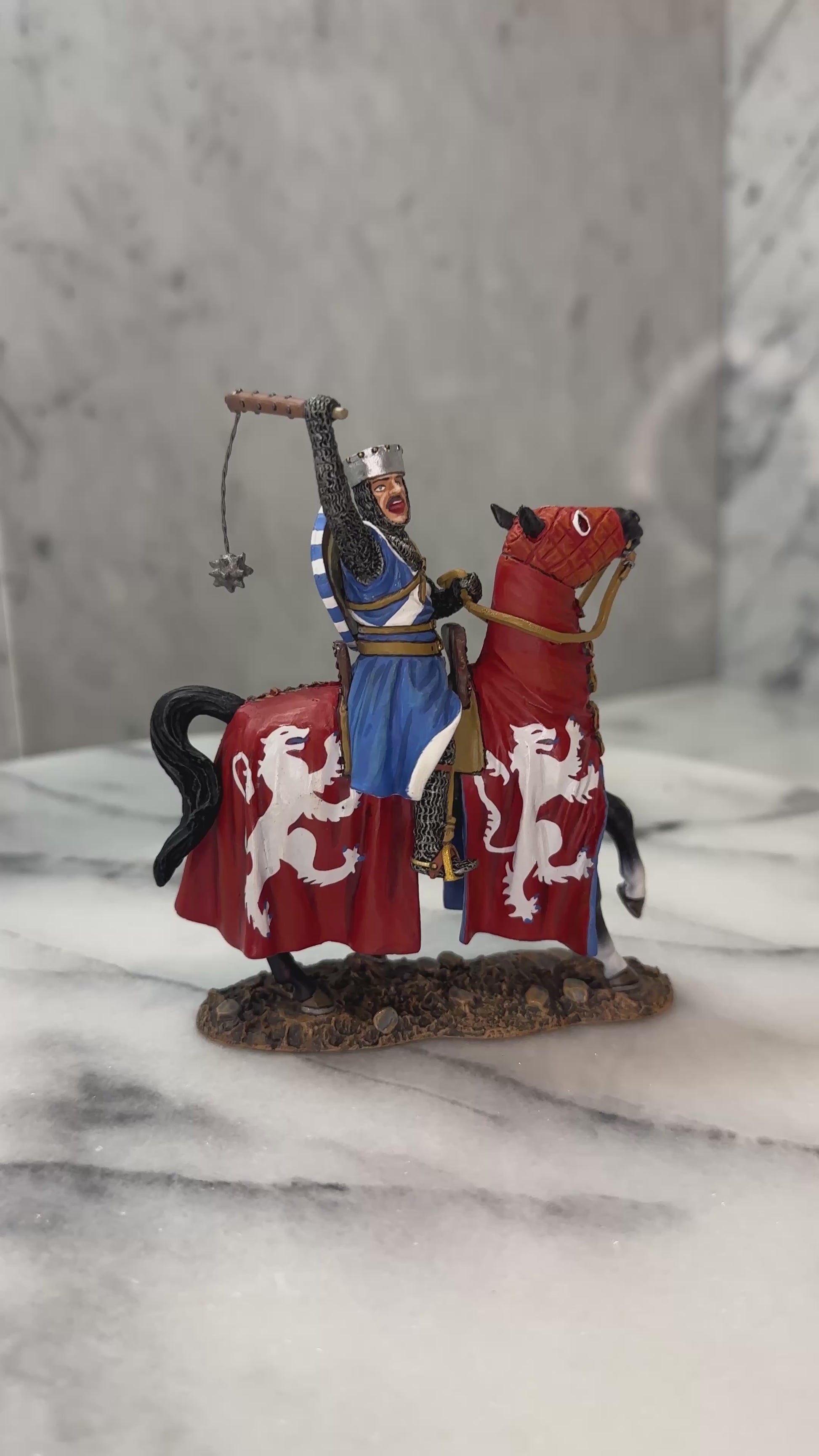 360 view of Sir William Wallace on a marble surface.