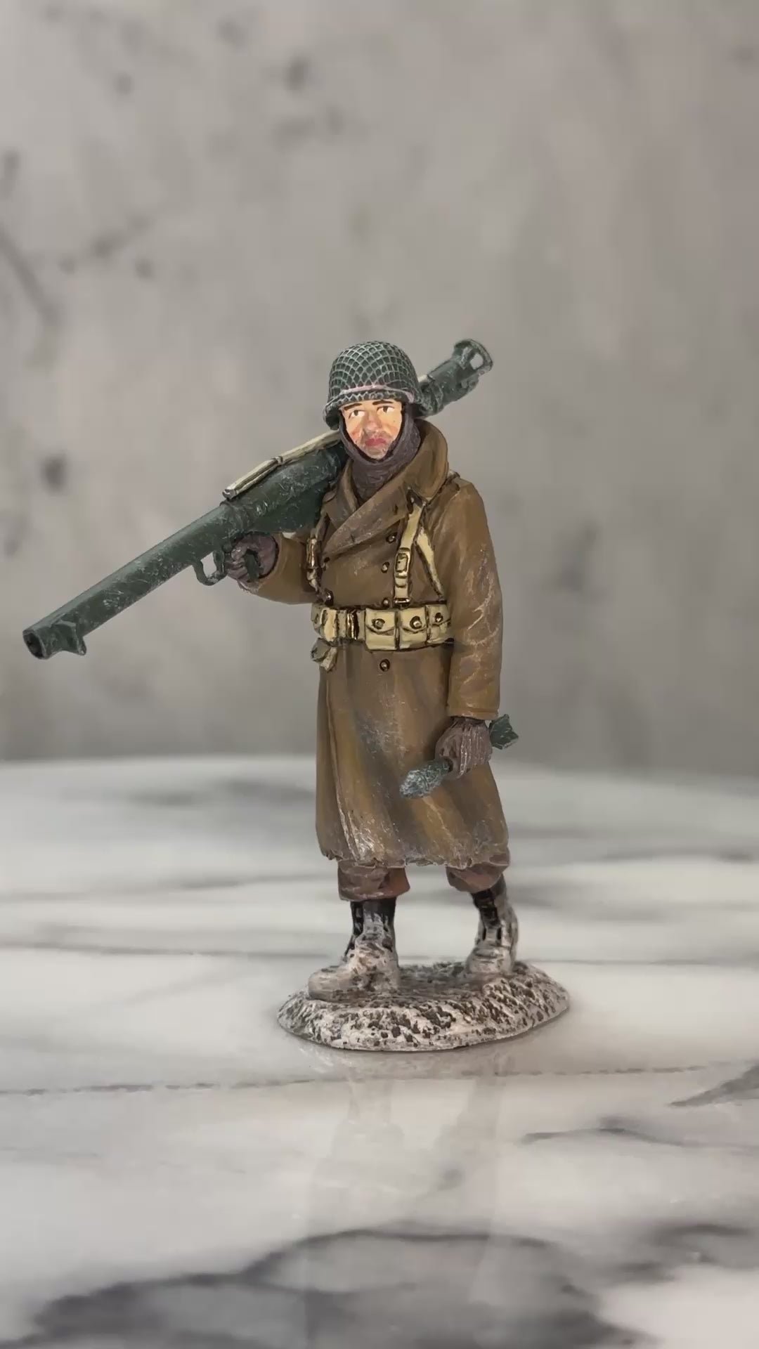 360 view of Walking Bazooka Guy.