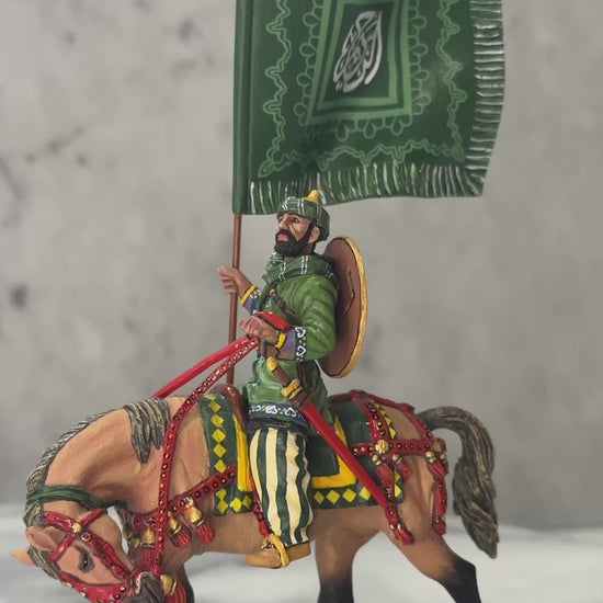 360 view of The Army of Islam Standard Bearer.