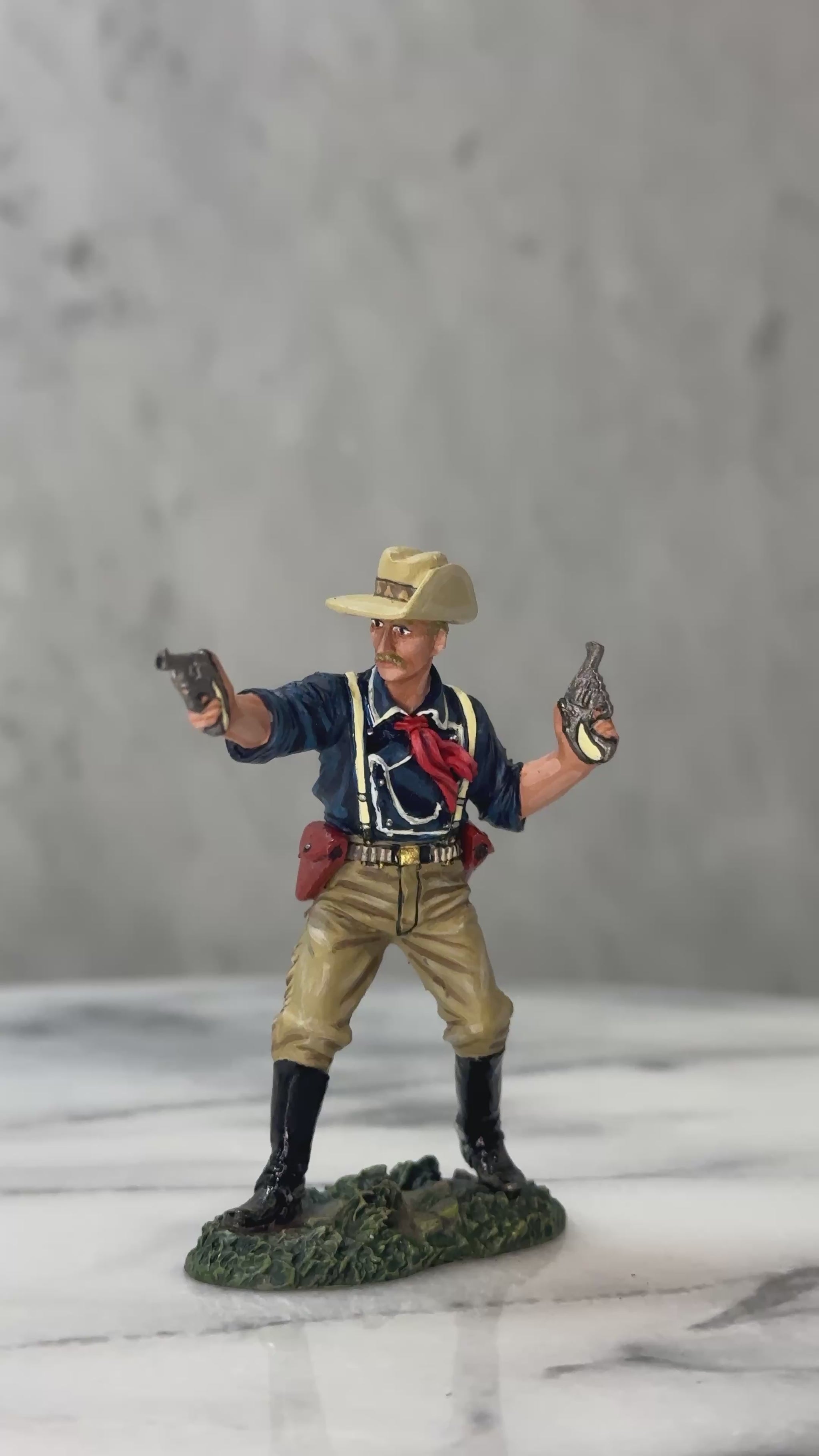 360 view of Lt. Col. George Armstrong Custer model soldier.