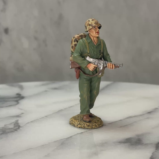 360 view of Walking Marine Sergeant.