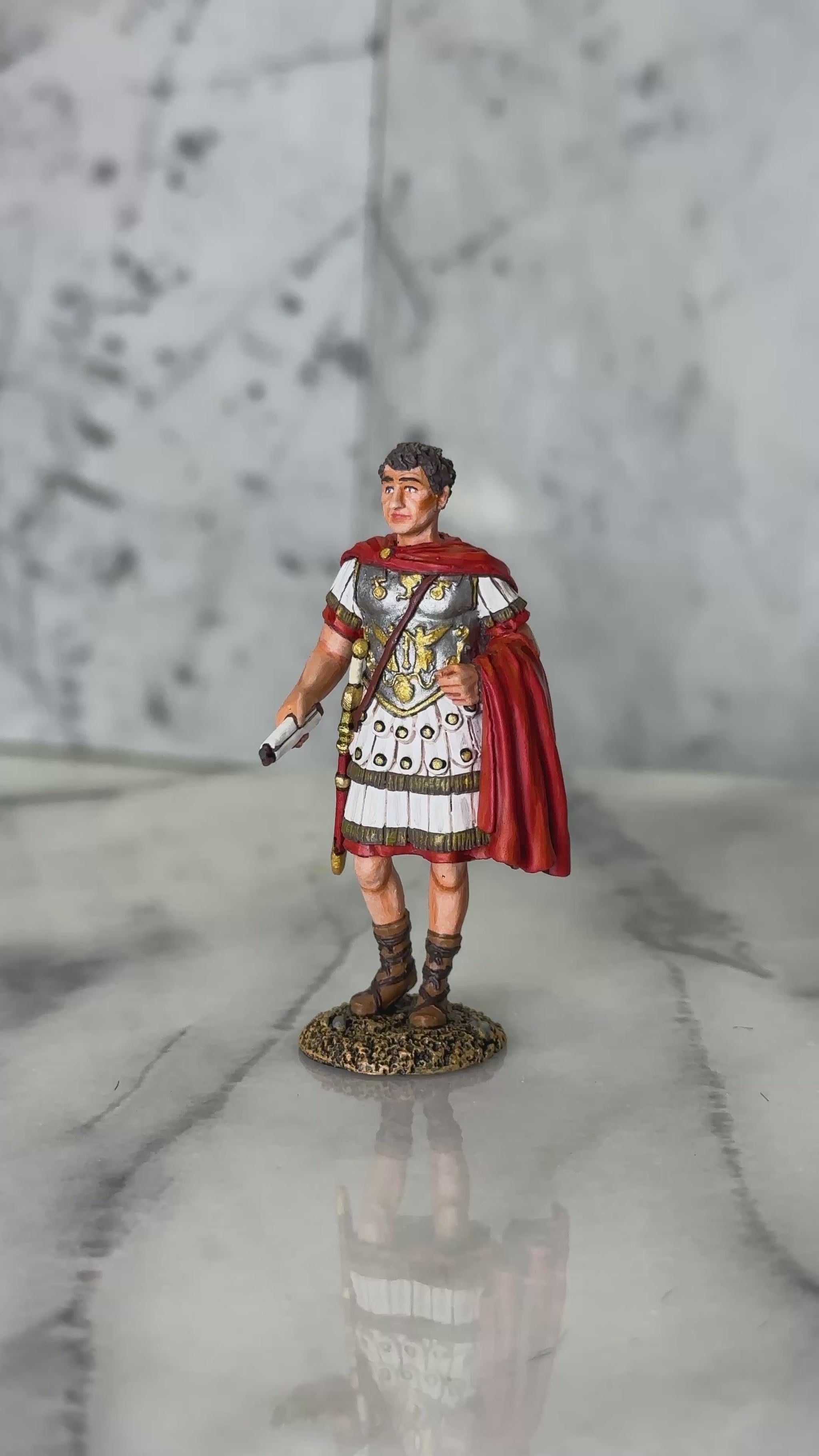 360 view of The Emperor Augustus military miniature 