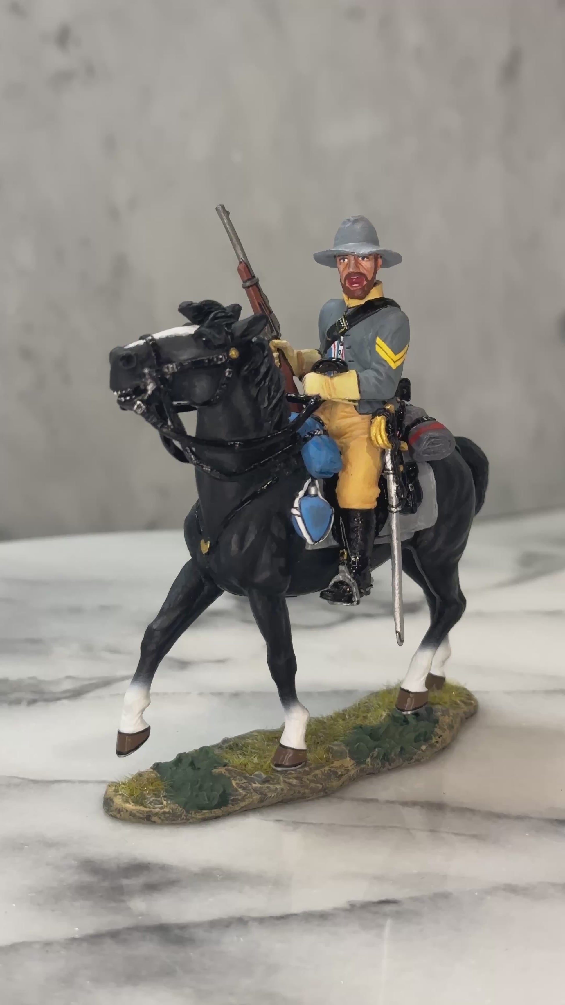 360 view of Confederate Cavalry Corp. Holding Carbine.