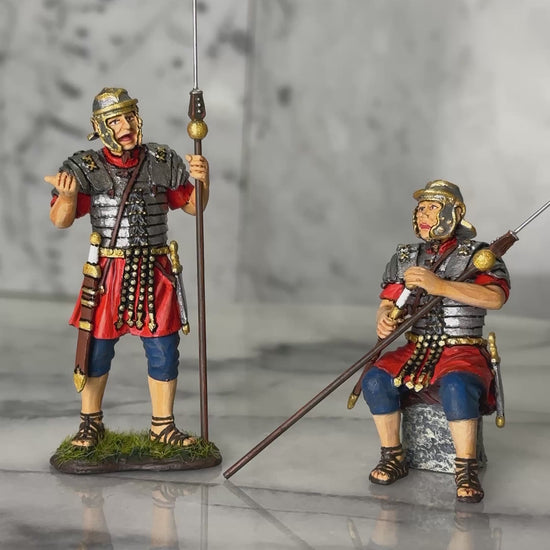 Roman Soldiers at Ease military miniatures