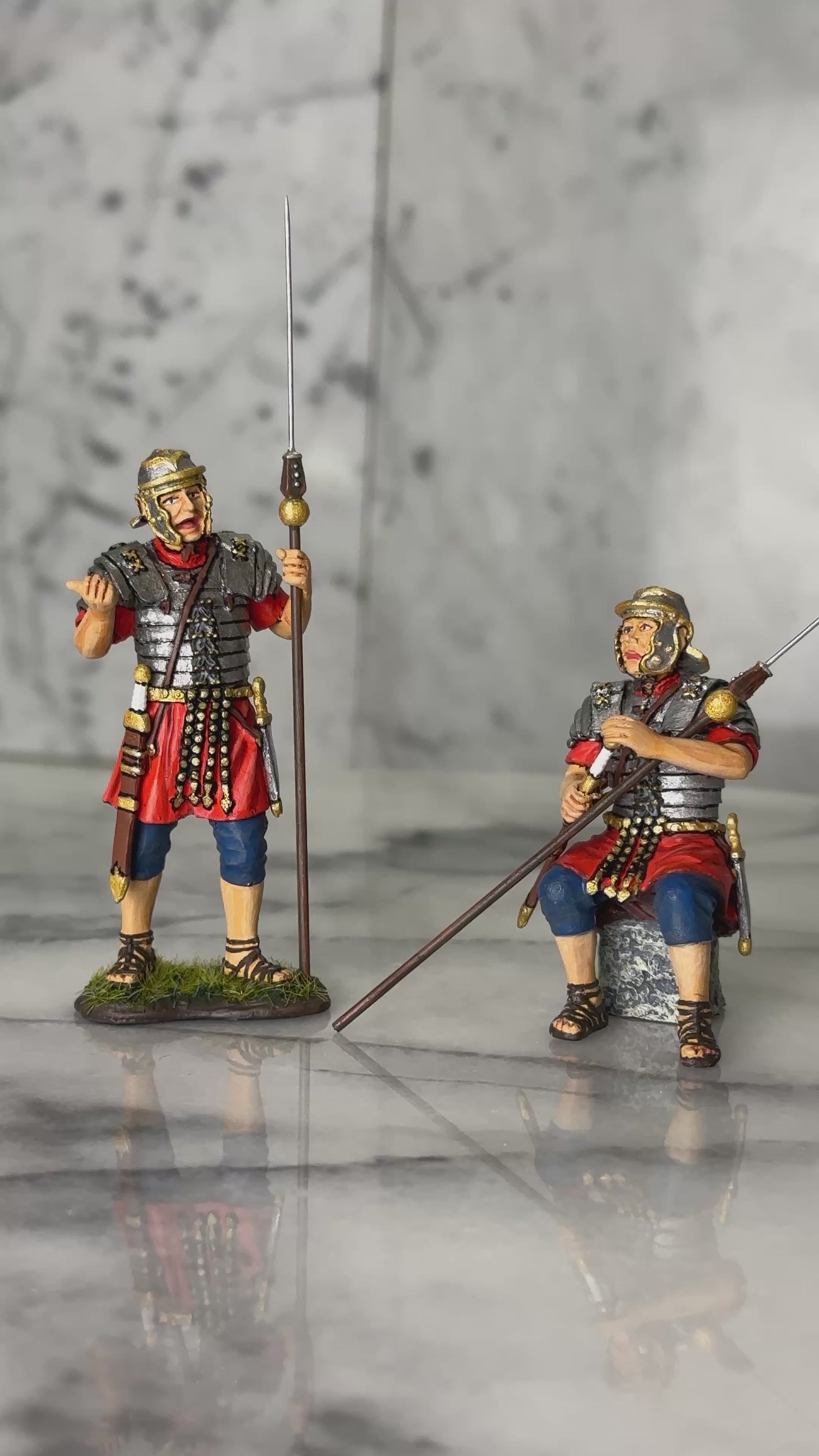 Roman Soldiers at Ease military miniatures