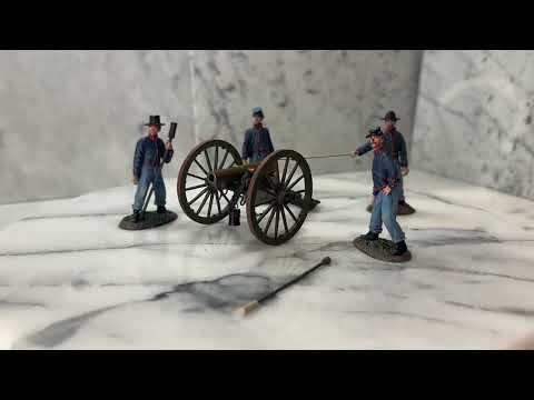 360 view of Collectible toy soldier miniature set "Ready to Fire!" Union M1841 12 Pound Howitzer.