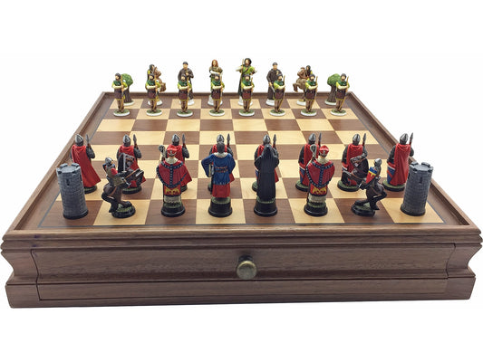 Toy soldier miniature army men Robin Hood Chess Set.
