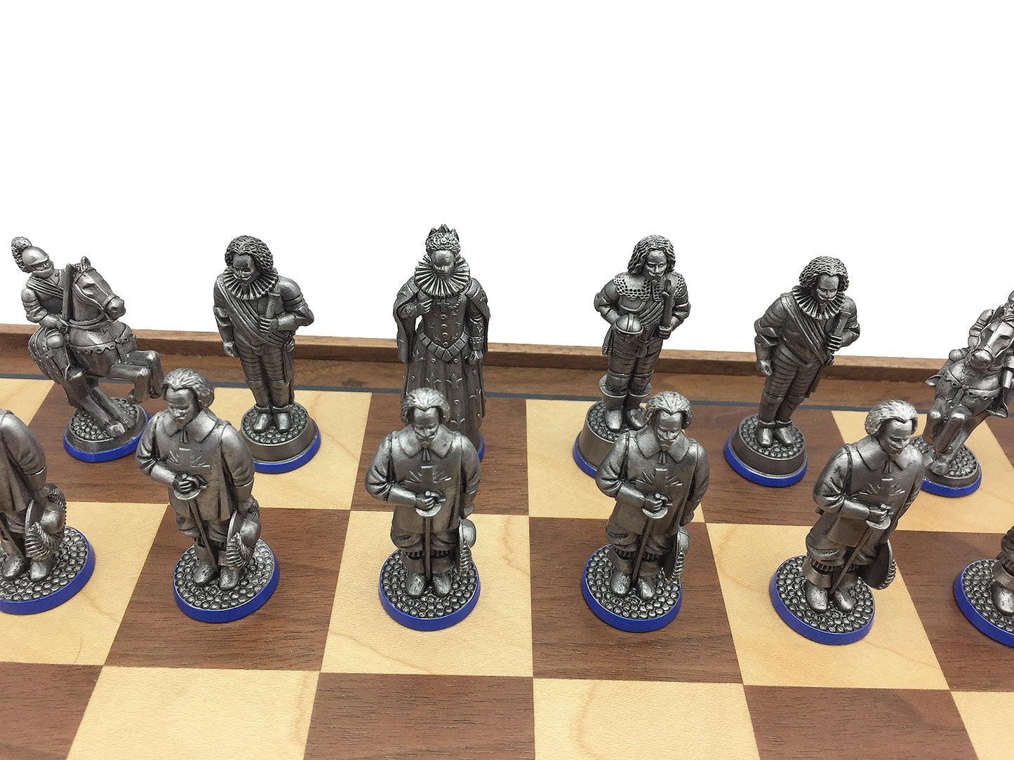 Toy soldier miniature army men The Three Musketeers Chess Set. Queen.