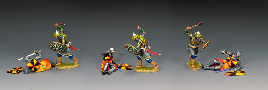 Different views of King & Country MK252 Attacking Saracen with Fallen Crusader 1/30 scale matte Crusades battle toy soldier set with fallen knight and attacking warrior