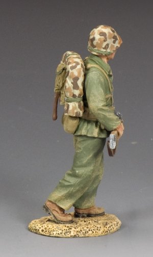 Walking Marine Sniper model soldier 1:30 scale.