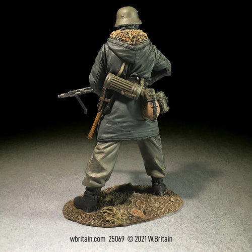Toy soldier army men Waffen SS Grenadier in Kharkov Parka with MG 42.