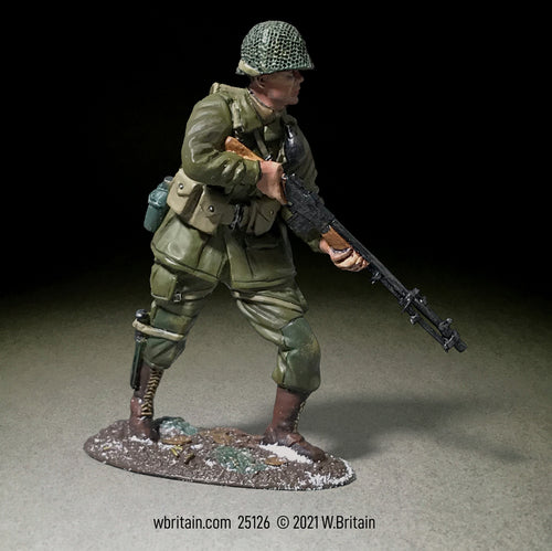 Collectible toy soldier miniature U.S. 101st Airborne Advancing with BAR.