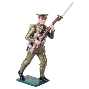 Collectible toy soldier miniature British Infantry Private 1914.