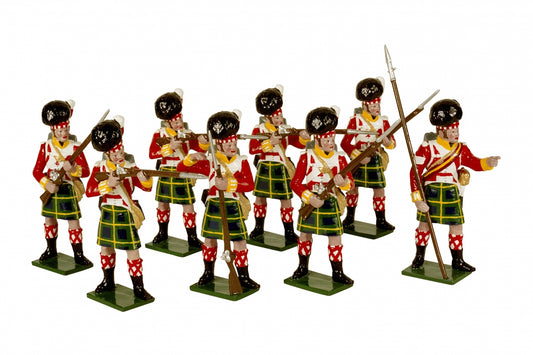Collectible toy soldier miniature set 92nd Gordon Highlanders. This is an eight piece set.